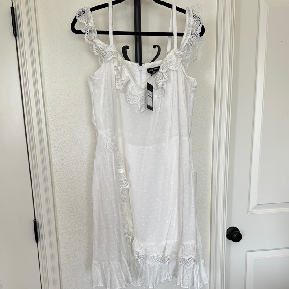 City Chic White Lace Chemise